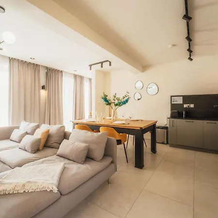 Luxury Penthouse Jacuzzi, Bbq Terrace & Pool Table Apartment Xaghra
