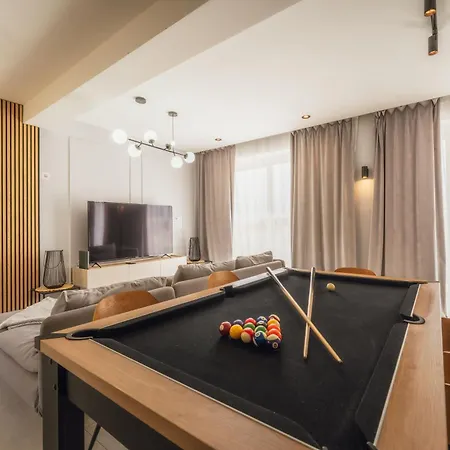 Luxury Penthouse Jacuzzi, Bbq Terrace & Pool Table 아파트
