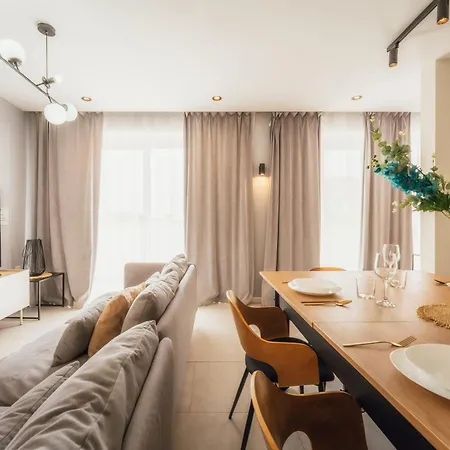 Luxury Penthouse Jacuzzi, Bbq Terrace & Pool Table