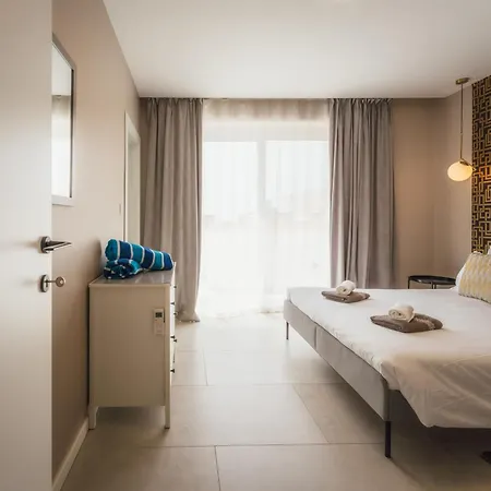 Luxury Penthouse Jacuzzi, Bbq Terrace & Pool Table * Xaghra