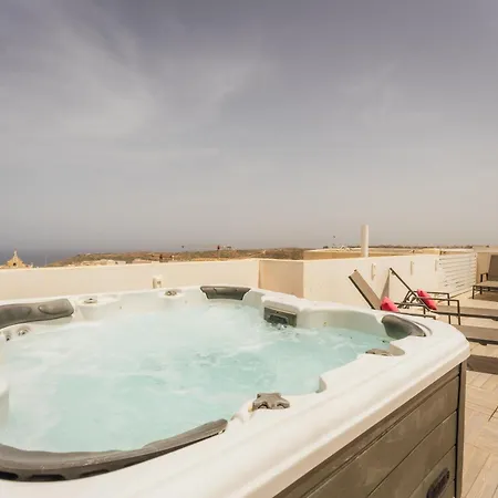 Luxury Penthouse Jacuzzi, Bbq Terrace & Pool Table 아파트